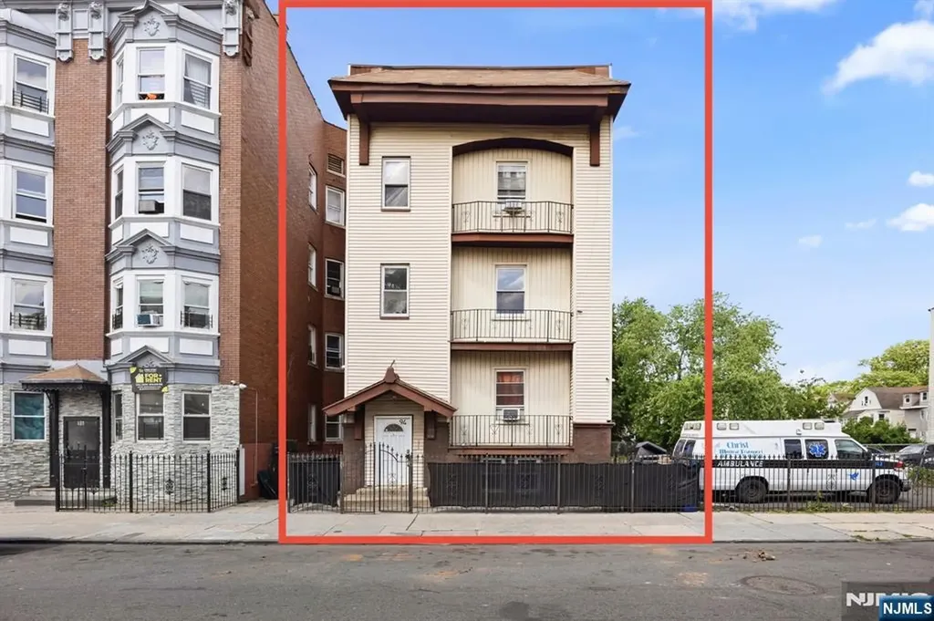 94 Eaton Place East Orange NJ 07017