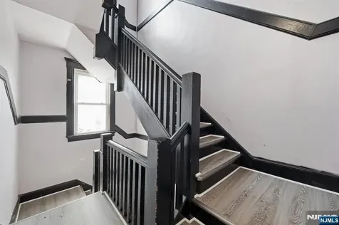 94 Eaton Place East Orange NJ 07017