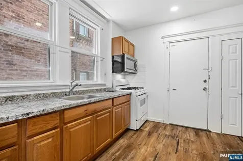 94 Eaton Place East Orange NJ 07017