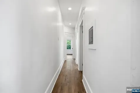 94 Eaton Place East Orange NJ 07017