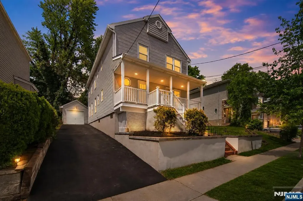 195 Van Winkle Street East Rutherford NJ 07073