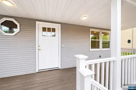 195 Van Winkle Street East Rutherford NJ 07073