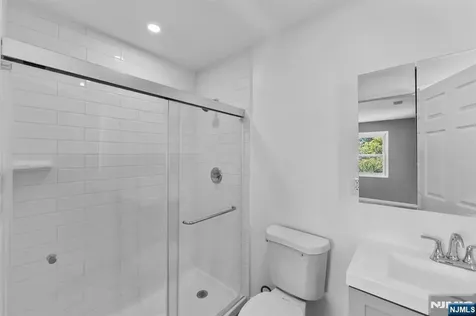 195 Van Winkle Street East Rutherford NJ 07073