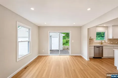 195 Van Winkle Street East Rutherford NJ 07073