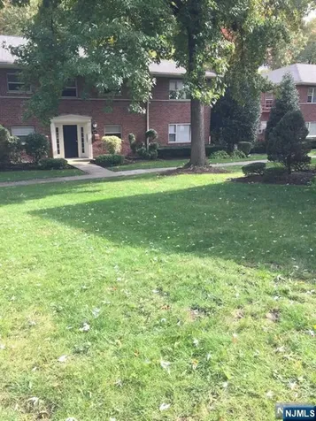 280-320 Oak Street Ridgewood NJ 07450