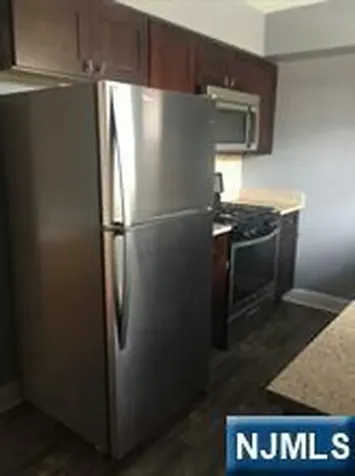 280-320 Oak Street Ridgewood NJ 07450