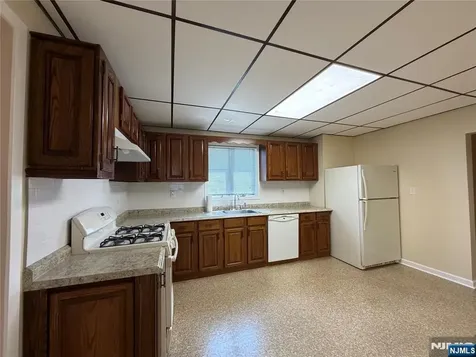 832 Paterson Avenue East Rutherford NJ 07073