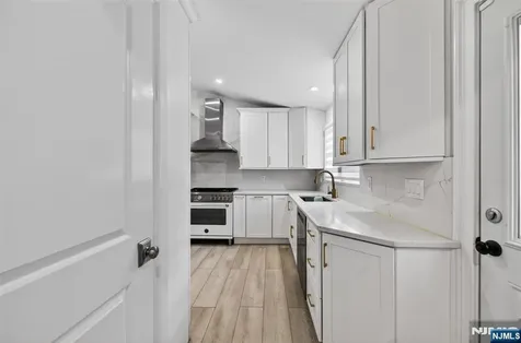 436 Ruckman Road Closter NJ 07624
