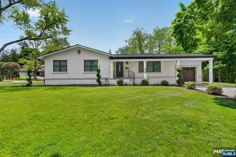 436 Ruckman Road Closter NJ 07624