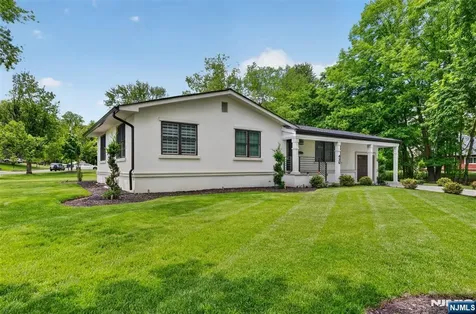 436 Ruckman Road Closter NJ 07624