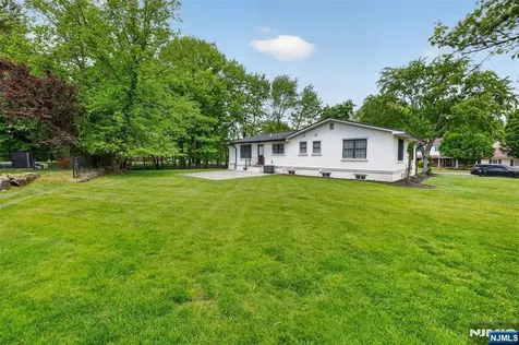 436 Ruckman Road Closter NJ 07624