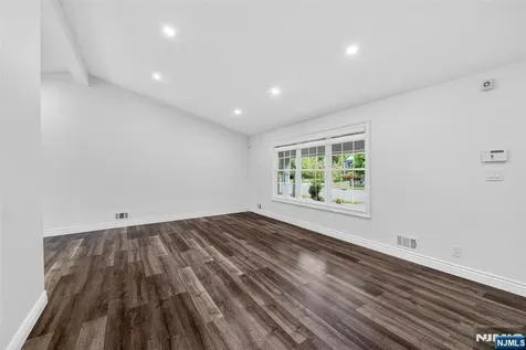 436 Ruckman Road Closter NJ 07624