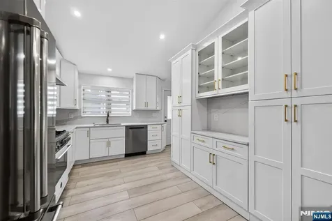 436 Ruckman Road Closter NJ 07624