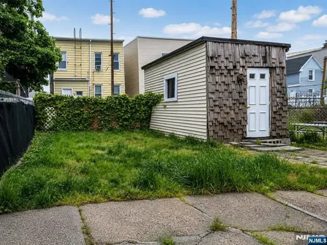 30 49th Street Bayonne NJ 07002