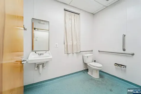 600 Kennedy Boulevard Union City NJ 07087