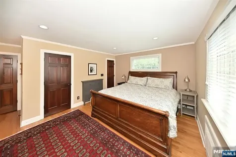 619 Montview Place River Vale NJ 07675