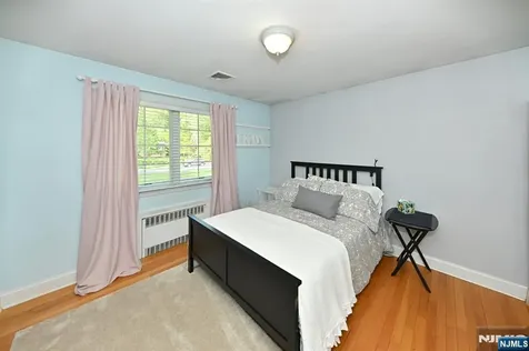 619 Montview Place River Vale NJ 07675