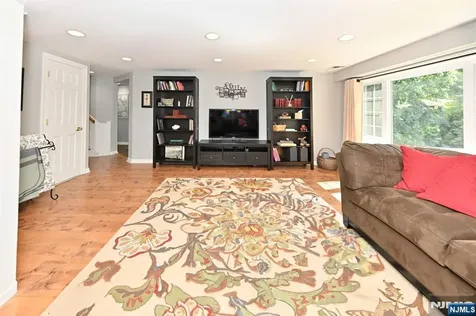 619 Montview Place River Vale NJ 07675