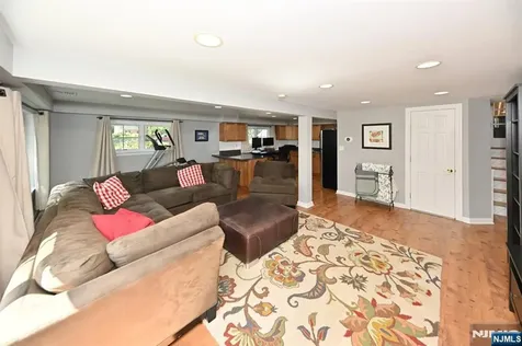 619 Montview Place River Vale NJ 07675