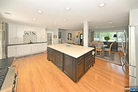 619 Montview Place River Vale NJ 07675