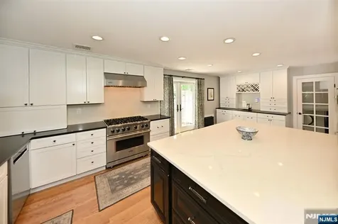 619 Montview Place River Vale NJ 07675
