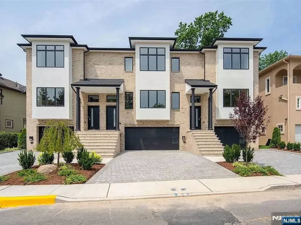 799 End Avenue Cliffside Park NJ 07010
