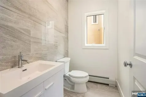 799 End Avenue Cliffside Park NJ 07010