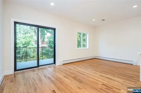 799 End Avenue Cliffside Park NJ 07010
