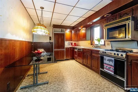 66 Coeyman Avenue Bloomfield NJ 07003