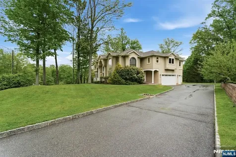 767 Orangeburgh Road River Vale NJ 07675