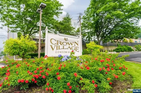 400 Crown Court Edgewater NJ 07020