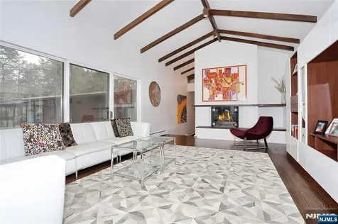 5 Carnot Avenue Woodcliff Lake NJ 07677