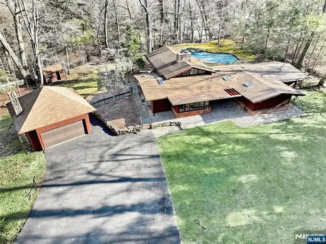 5 Carnot Avenue Woodcliff Lake NJ 07677