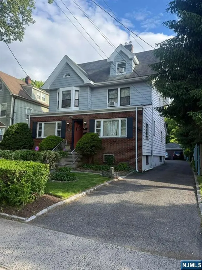 558 Argyle Avenue Orange NJ 07050