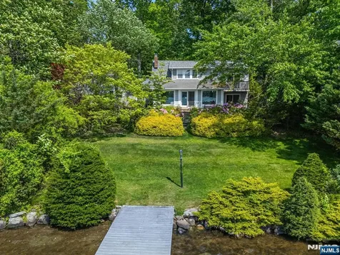 174 Pines Lake Drive Wayne NJ 07470