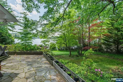 174 Pines Lake Drive Wayne NJ 07470