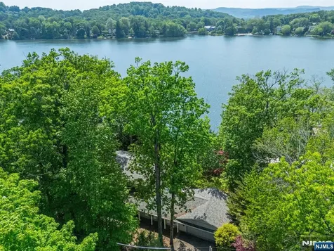 174 Pines Lake Drive Wayne NJ 07470