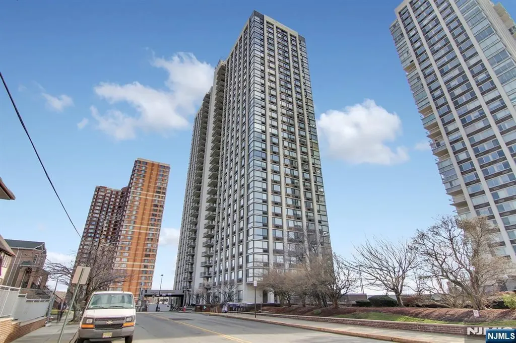 200 Old Palisade Road Fort Lee NJ 07024