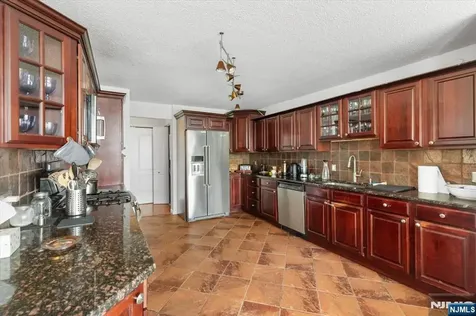 200 Old Palisade Road Fort Lee NJ 07024