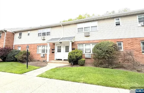 4 Lakeview Leonia NJ 07605