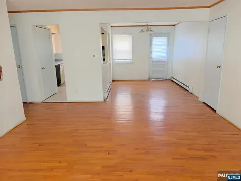 4 Lakeview Leonia NJ 07605