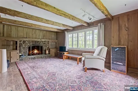 12 Dogwood Drive Chester Township NJ 07930