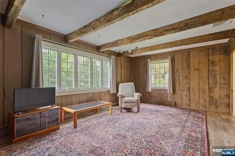 12 Dogwood Drive Chester Township NJ 07930