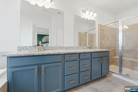 130 Wesmont Drive Wood Ridge NJ 07075