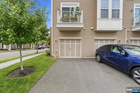 130 Wesmont Drive Wood Ridge NJ 07075