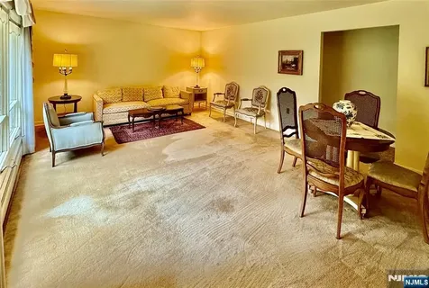 1 Winada Place River Vale NJ 07675