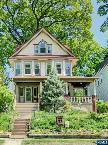 521 Belleville Avenue Glen Ridge NJ 07028