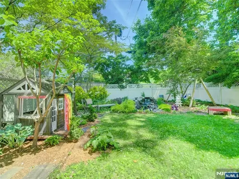 521 Belleville Avenue Glen Ridge NJ 07028