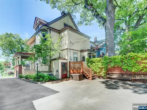 521 Belleville Avenue Glen Ridge NJ 07028
