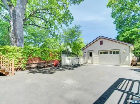 521 Belleville Avenue Glen Ridge NJ 07028